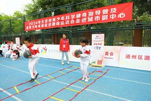 76人马克西托哈恩比德三人单场同砍30+ 队史62年来首次